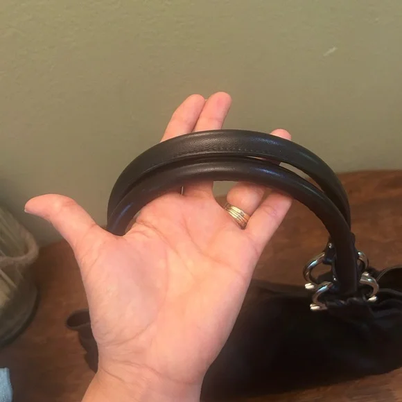 Salvatore Ferragamo Gancini Black Leather Shoulder Bag - Picture 10 of 17